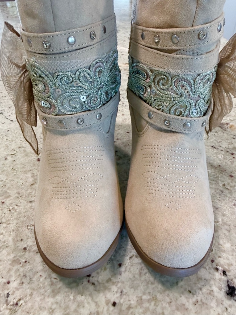 Not Rated Brand Beige Boots with Embroidered Green Accents "NEW" - Picture 2 of 15